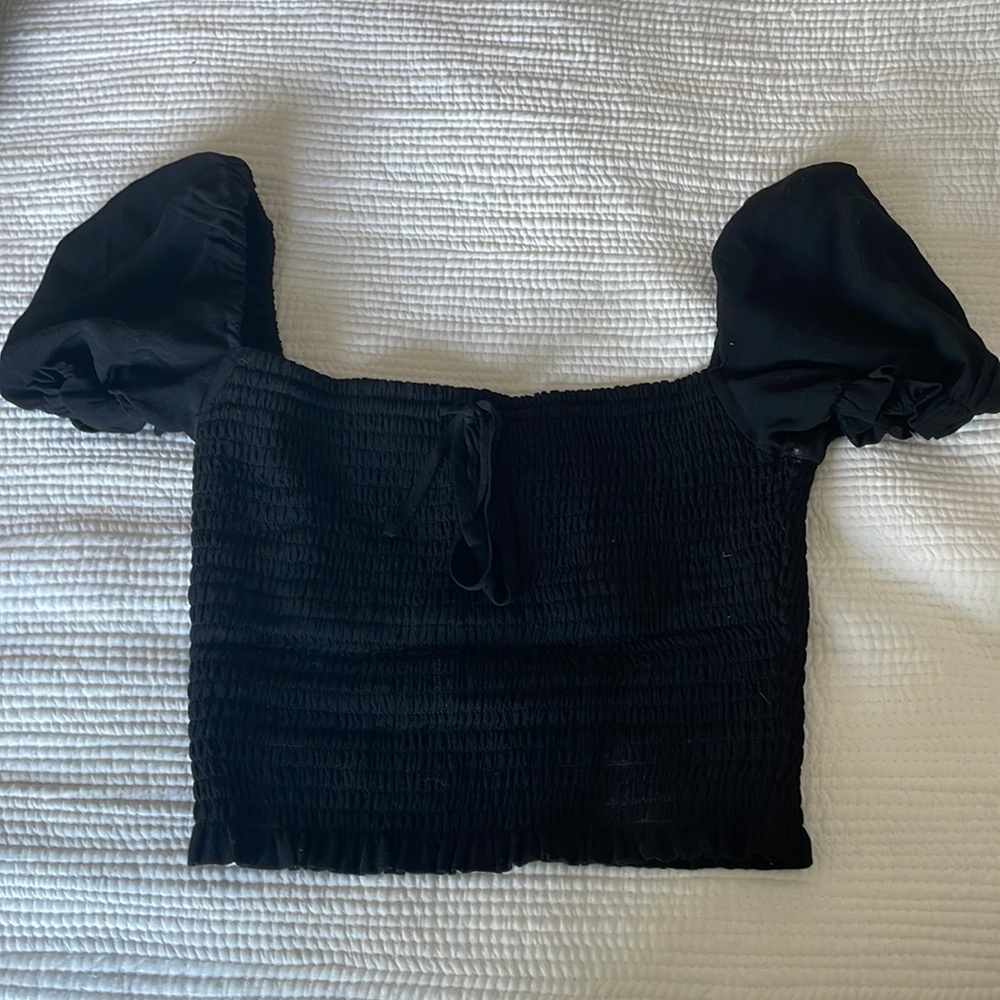 Aritzia black rouched top